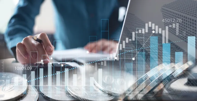 Financial advisory concept image illustrating Driving Growth Through Smarter Financial Insights In The